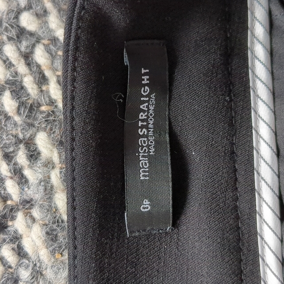 Loft Petite dress pants, from seamed Marissa Straight cut, black size 0P - Picture 3 of 5